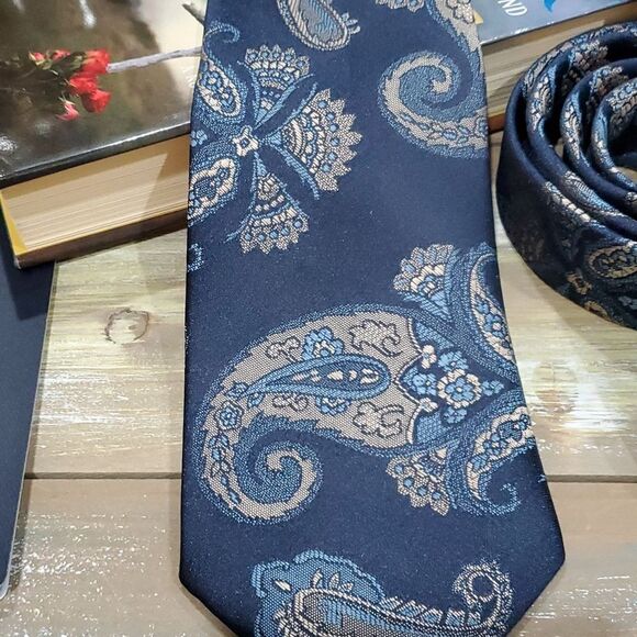 Vintage Wembley Leatherback Satins Navy Cream Paisley Textured 3" Wide Tie 58" - Picture 3 of 6